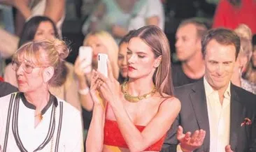 Bu kez izleyiciler arasında