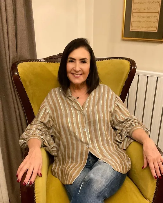 Her köşesi sanat kokuyor... Ünlü sanatçı Melihat Gülses’in 4+1’lik evi gündem oldu!