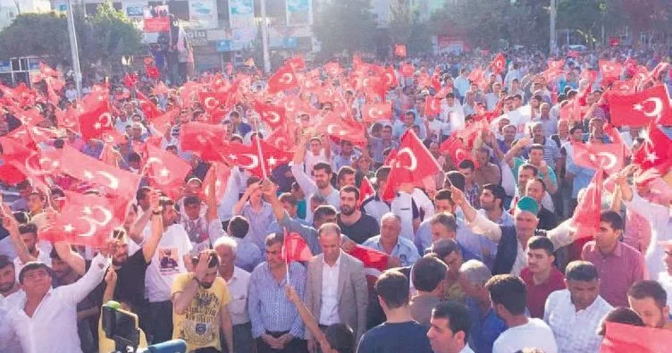 Suruç’ta halk teröre lanet yağdırdı