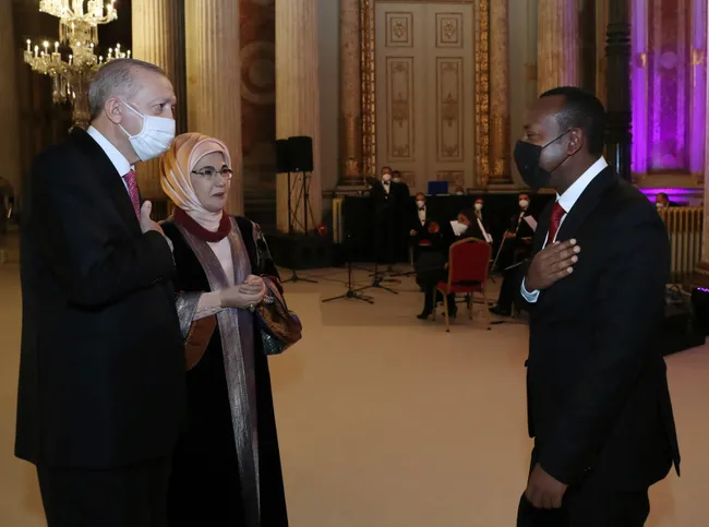baskan-erdogan-devlet-ve-hukumet-baskanlarini-yemekte-agirladi-1639773912303.jpg
