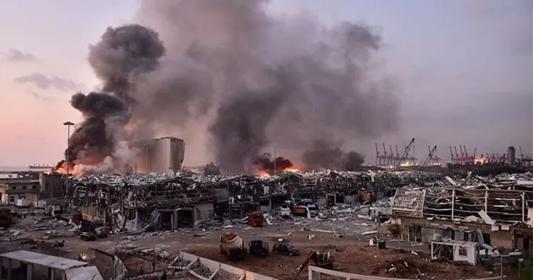 Son dakika: Beyrut Limanı’ndaki buğday silosunun bir bölümü yıkıldı