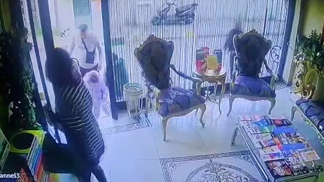 son-dakika-bocek-ailesinin-kahreden-olumunde-sok-gelisme-adli-tiptan-ilk-rapor-geldi-oklar-otele-dondu-1763535916622.jpeg (800×450)