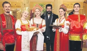 Moskova’da Burak Özçivit sevgisi: Onu görmek için 16 bin TL verdiler