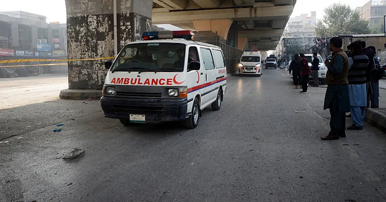 Pakistan’da hükümet yetkilisine suikast: 4 ölü