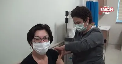 Manisa’da ’CoronaVac’ aşısının ciddi bir yan etkisi olmadığı bilimsel olarak da kanıtlandı | Video