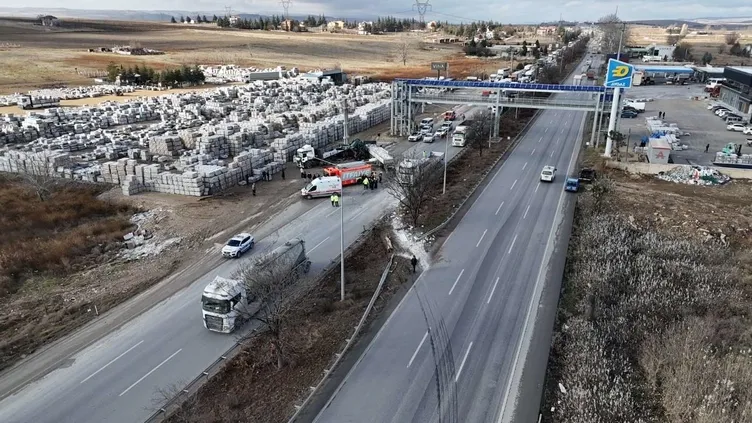 Eskişehir’deki kazada can kaybı yaşandı: Yakınları gözyaşlarına boğuldu! Belki yaşıyordur abi…