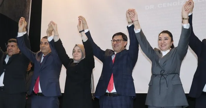 AK Parti’nin Doğubayazıt’ta dengeleri değiştirecek adayı Dr. Cengiz Çelik oldu