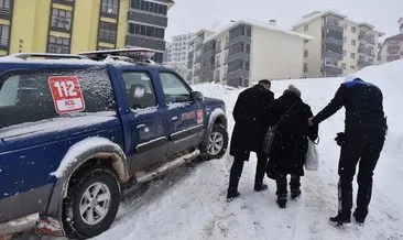 Amasya Belediyesi şehrin dört bir yanına yardım için ekiplerini seferber etti #amasya