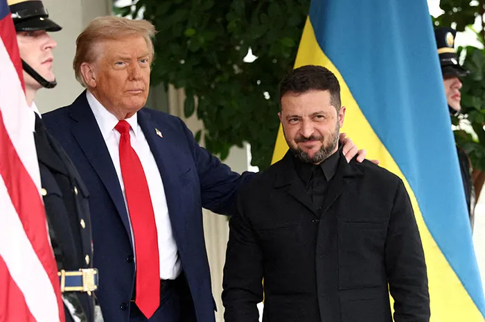 son-dakika-trumpin-baskisi-sonrasi-zelenskiy-geri-adim-atti-ukraynadan-saldirilari-durdurma-teklifi-1791712439208.jpg SON DAKİKA| Trump’ın baskısı sonrası Zelenskiy geri adım attı: Ukrayna’dan saldırıları durdurma teklifi!
