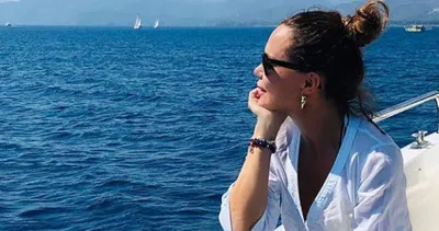 Ebru Şallı ve eşi Uğur Akkuş’tan aşk pozu! Ebru Şallı eşi Uğur Akkuş’a ’İyi ki varsın’ dedi...