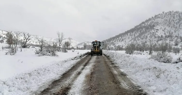 Diyarbakır’da karla mücadele devam ediyor
