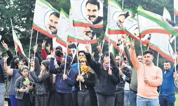 Polizei korumalı hain gösteri