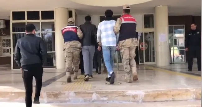 Şanlıurfa dahil 5 ilde terör operasyonu: 13 gözaltı Şanlıurfa dahil 5 ilde terör operasyonu: 13 gözaltı