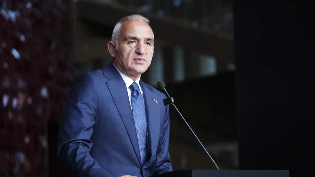 Bakan Ersoy: 2025’te sinemaya 316,6 milyon TL destek sağladık Bakan Ersoy: 2025’te sinemaya 316,6 milyon TL destek sağladık