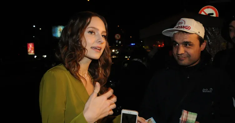 Jessica May ‘Muhtaç insanlara yardım ederim’