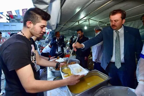 Kahramanmaras Belediyesi Yoresel Yemek Tanitimina Da Katki Sagliyor