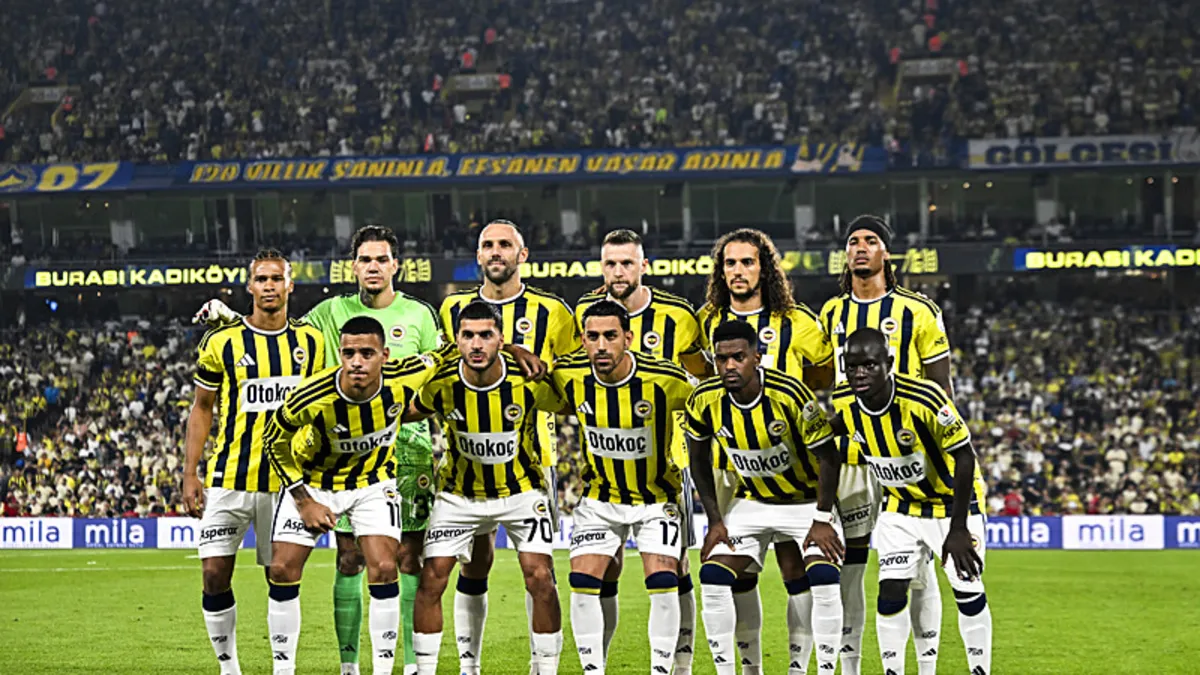 Fenerbahçe'de Tecrübeli Oyuncu İlk 11'i Unuttu