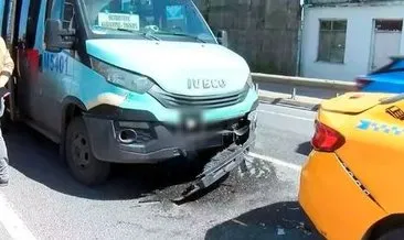 Minibüs taksiye arkadan çarptı: 5 yolcu yaralandı