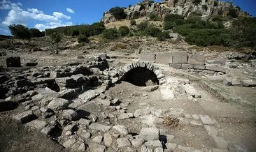 Assos’ta 1300 yıllık pala ve balta bulundu