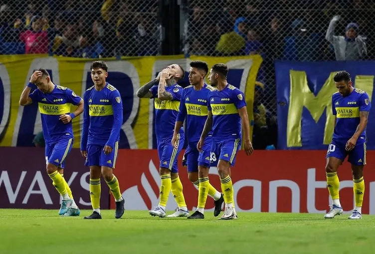 Son dakika: Vitor Pereira çılgına dönüp sahaya girdi, oyundan atıldı! Copa Libertadores’te olaylı maç...