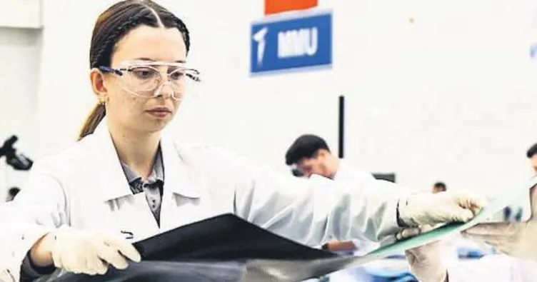 Türk kadınının mührü göklerde destan