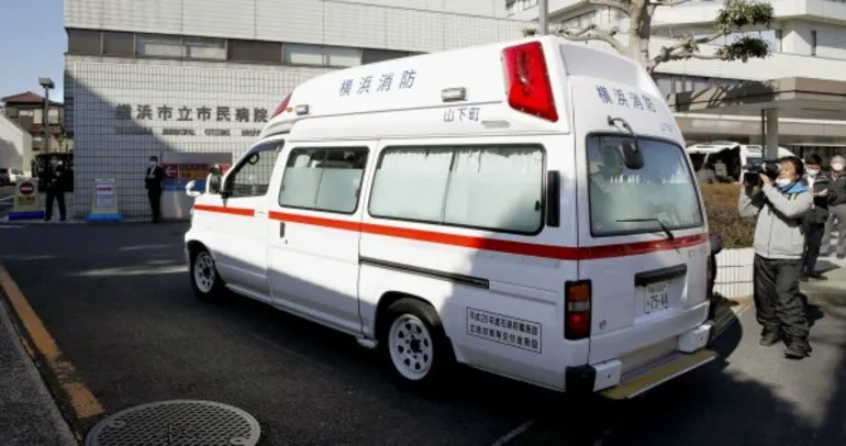 Japonya’da minibüsten savrulan öğrenci öldü