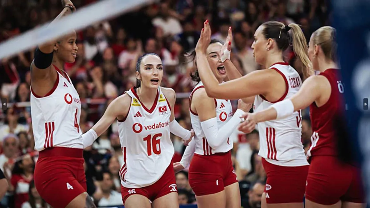 A Milli Kadın Voleybol Takımı’nın Milletler Ligi’ndeki üçüncü etap mücadelesi başlıyor A Milli Kadın Voleybol Takımı’nın Milletler Ligi’ndeki üçüncü etap mücadelesi başlıyor