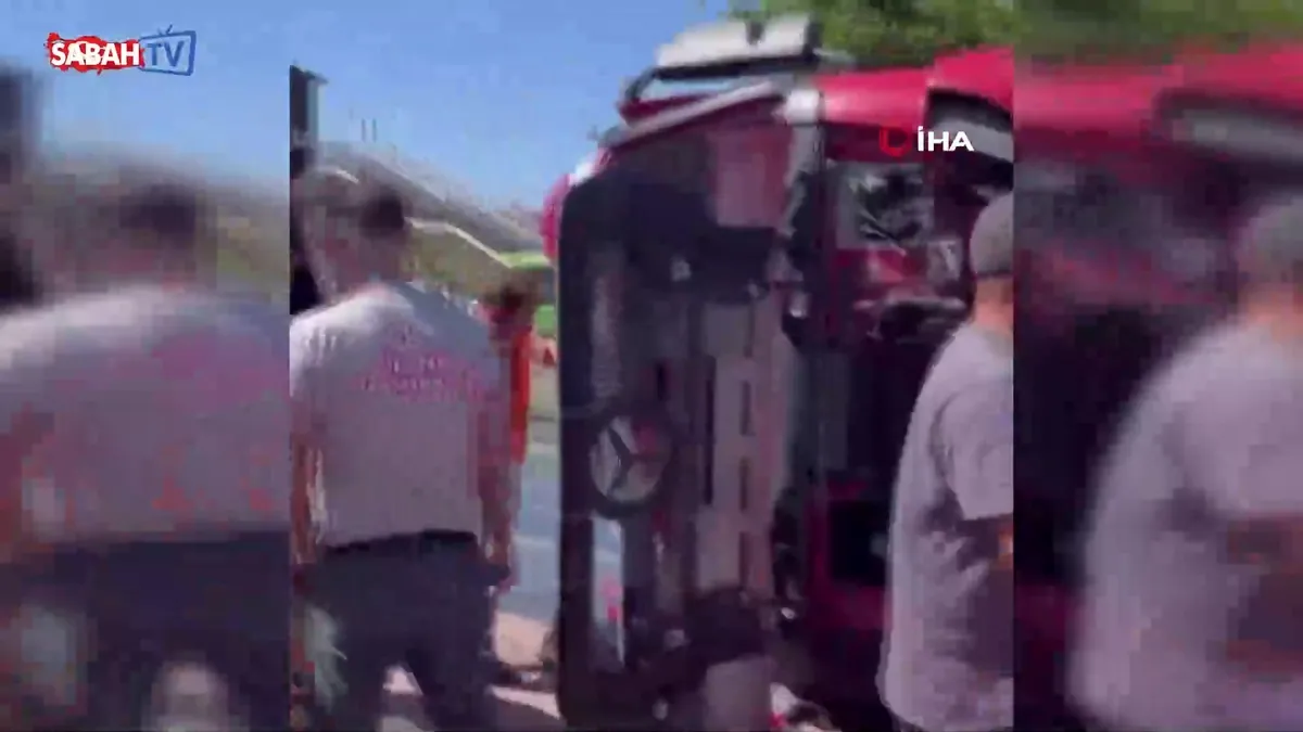 Büyükçekmece'de itfaiye aracı devrildi | Video