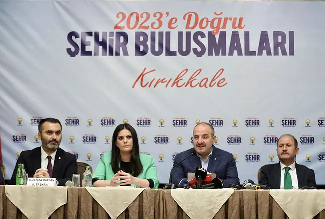 bakan-varank-kirikkalede-2023e-dogru-sehir-bulusmalari-programinda-konustu-1665221142264.jpg
