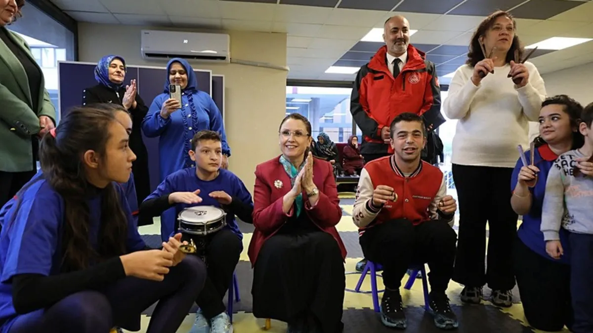 Kadın validen anne şefkati