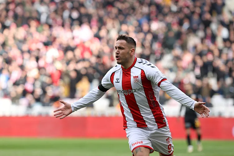 Bahoken, takım arkadaşı Cardoso’ya tokat attı! Akıllara Kerem-Marcao olayını getirdi...