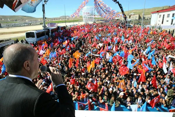 Mardin Cumhurbaşkanı Erdoğan'ı coşkuyla karşıladı