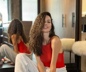 Yasemin Özilhan'ın süper lüks evi görenleri büyüledi! Sosyal medya yıkıldı!