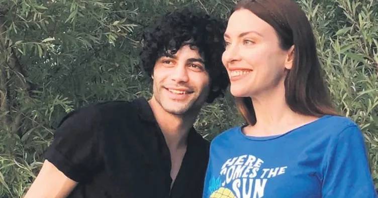 Sevgilisiyle soyadı aynı