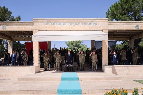 4hudut-alay-komutanliginda-komuta-ve-sancak-devir-teslim-toreni-gerceklestirildi-1720705810645.jpg