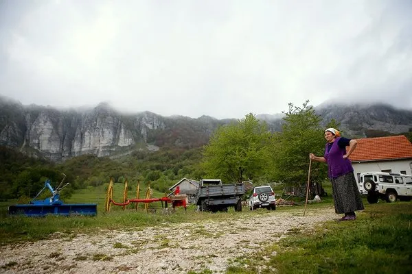 Bosna'da 'bulutlara dokunan' aile