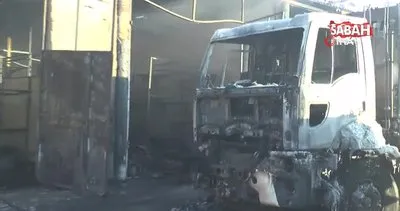 Belediyenin garajında patlama: Makam aracı yandı, çöp toplama aracı hasar gördü | Video
