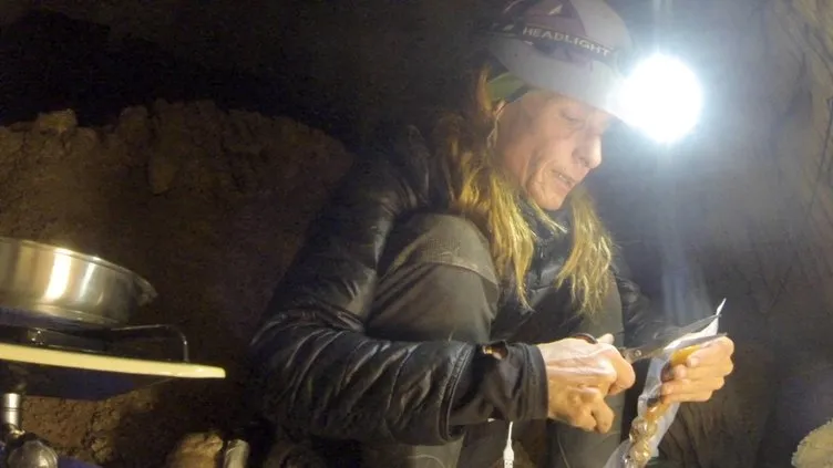 70 metre derinliğindeki bir yer altı mağarasında tek başına 500 gün kaldı! 48 yaşında girdi 50 yaşında çıktı, zaman algısını kaybetti