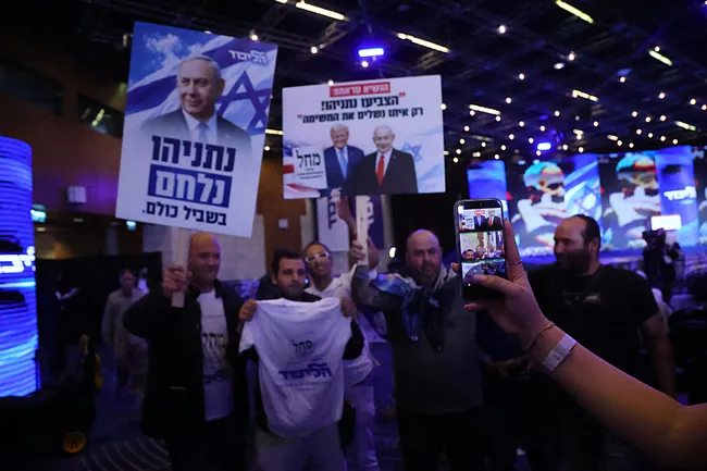 israilde-kritik-secimlerde-oy-sayimi-tamamlandi-sandiktan-koalisyon-belirsizligi-cikti-1793299716789.jpg (800×533)