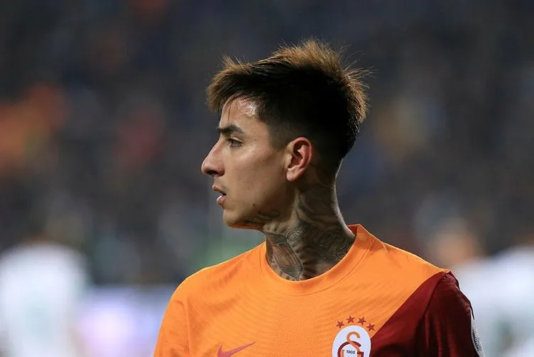 Son dakika: Levent Tüzemen’den Galatasaraylı iki isme için çok sert sözler! “Gördüğüm en kötü oyuncular, Beşiktaş’a versinler”