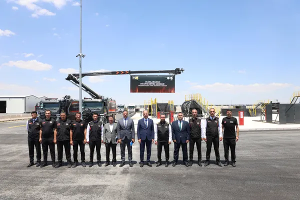 konya-buyuksehir-itfaiyesi-joiff-akreditasyonu-alan-dunyanin-ilk-yerel-yonetim-itfaiye-teskilati-oldu-1784287086124.jpg