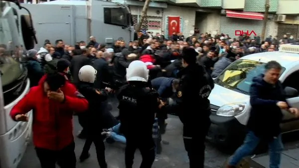 İstanbul Gaziosmanpaşa'da pazaryeri kavgası; polisten pazarcılara gazlı müdahale