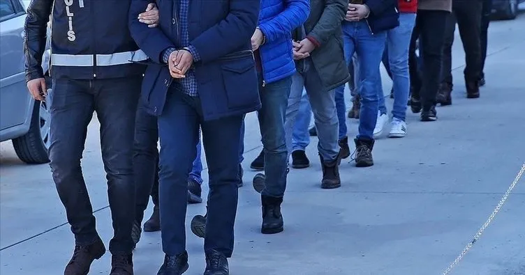 İzmir merkezli dev FETÖ operasyonu! 40 ilde 185 gözaltı kararı