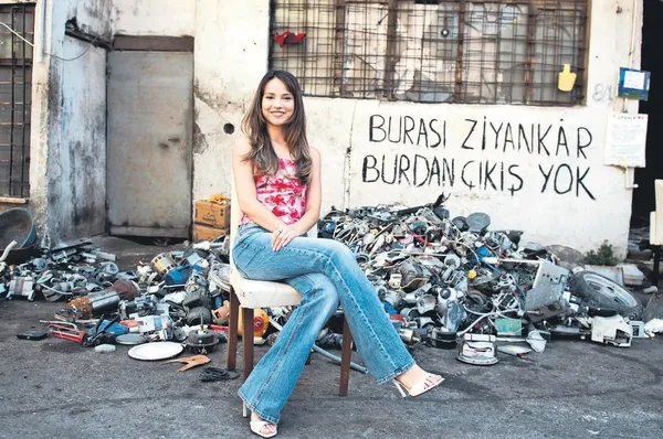 alinanin-bu-kadar-sevilecegini-tahmin-edemezdim-1788530668451.jpeg