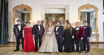 23 yaşındaki Sena’ya yaşı kadar altın