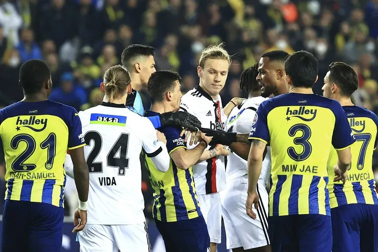 Son dakika...Fenerbahçe-Beşiktaş derbisi sonrası çarpıcı sözler! Teknik adam araması gereken...