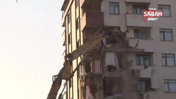 İstanbul Kartal'da çöken binanın yanında bulunan 10 katlı Yunus apartmanının yıkımına yeniden başlandı!