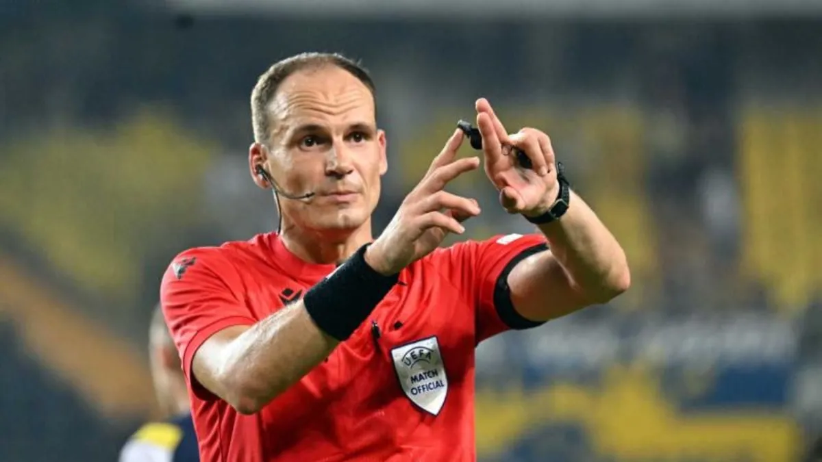 FCSB-Fenerbahçe maçının hakemi belli oldu! FCSB-Fenerbahçe maçının hakemi belli oldu!