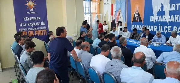 AK Parti Toplantısı 3