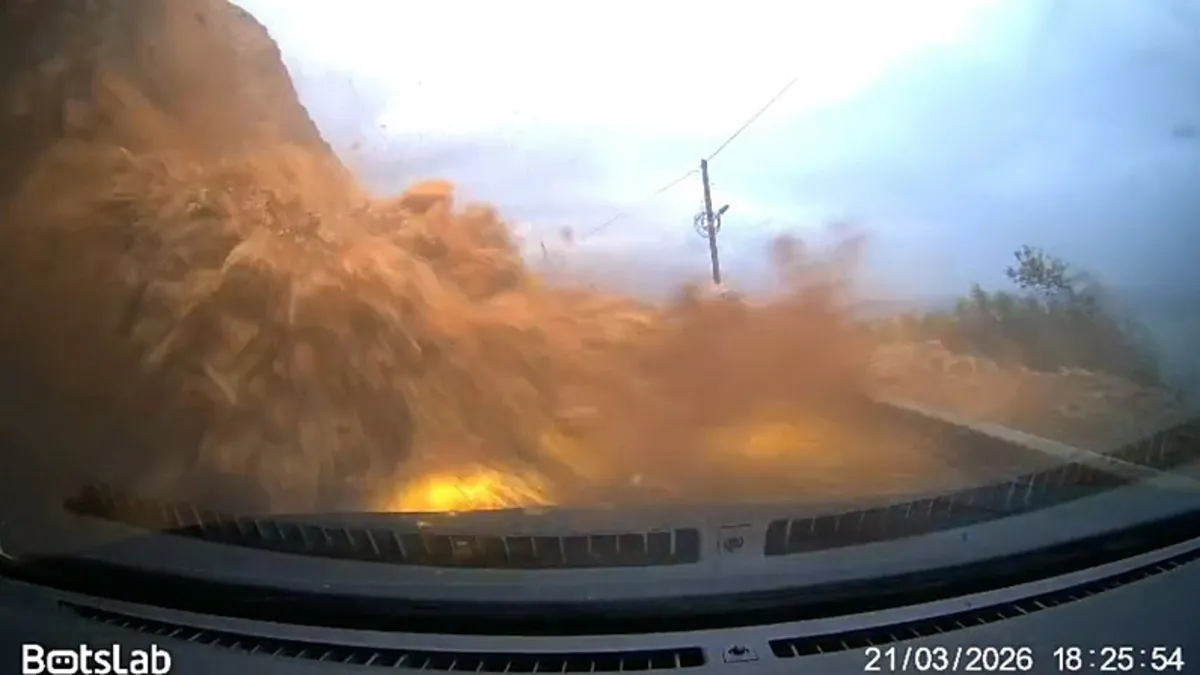 Mersin’de sağanak yağış heyelana neden oldu! Seyir halindeki bir cipin sürücüsü yaralandı